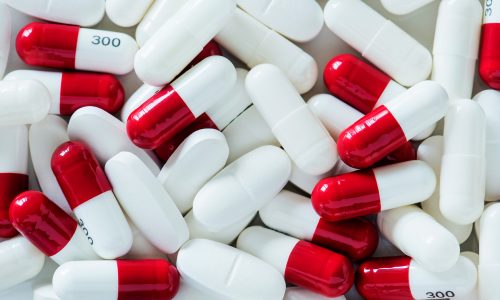 Uso inadequado e resistência a antimicrobianos