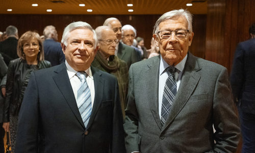 Barros Veloso homenageado em dia de apresentação da nova obra de Álvaro Carvalho