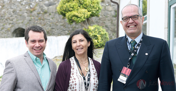 José Mariz, Maria da Luz Brazão e António Martins Baptista, durante o XXII Congresso Nacional de Medicina Interna, que se realizou no final de maio, em Viana do Castelo.