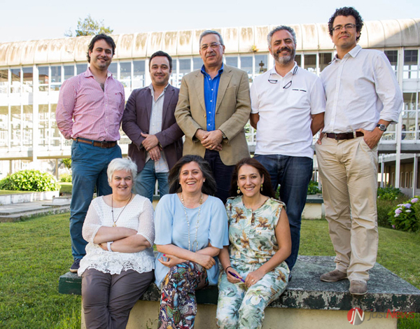 Comissão Organizadora do Congresso de Medicina Interna 2017: João Neves (tesoureiro), Vasco Barreto, João Araújo Correia (presidente), Júlio Oliveira, Carlos Fernandes, Helena Sarmento, Margarida França e Sara Rocha. Ausentes na foto: Rute Ferreira, Raquel Calisto e Olga Gonçalves (secretária-geral). 