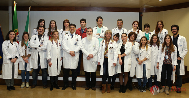 Assistentes, assistentes graduados e internos do Serviço de Medicina Interna do Hospital da Senhora da Oliveira (cerca de 50% do quadro global). 