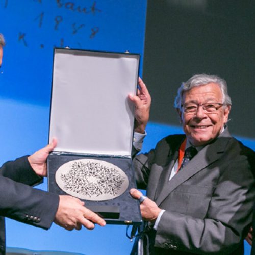 Prémio Nacional de Medicina Interna 2017 entregue a Barros Veloso